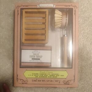 Manor de Base Eco-friendly Kitchen Cleaning Kit Fresh Citrus